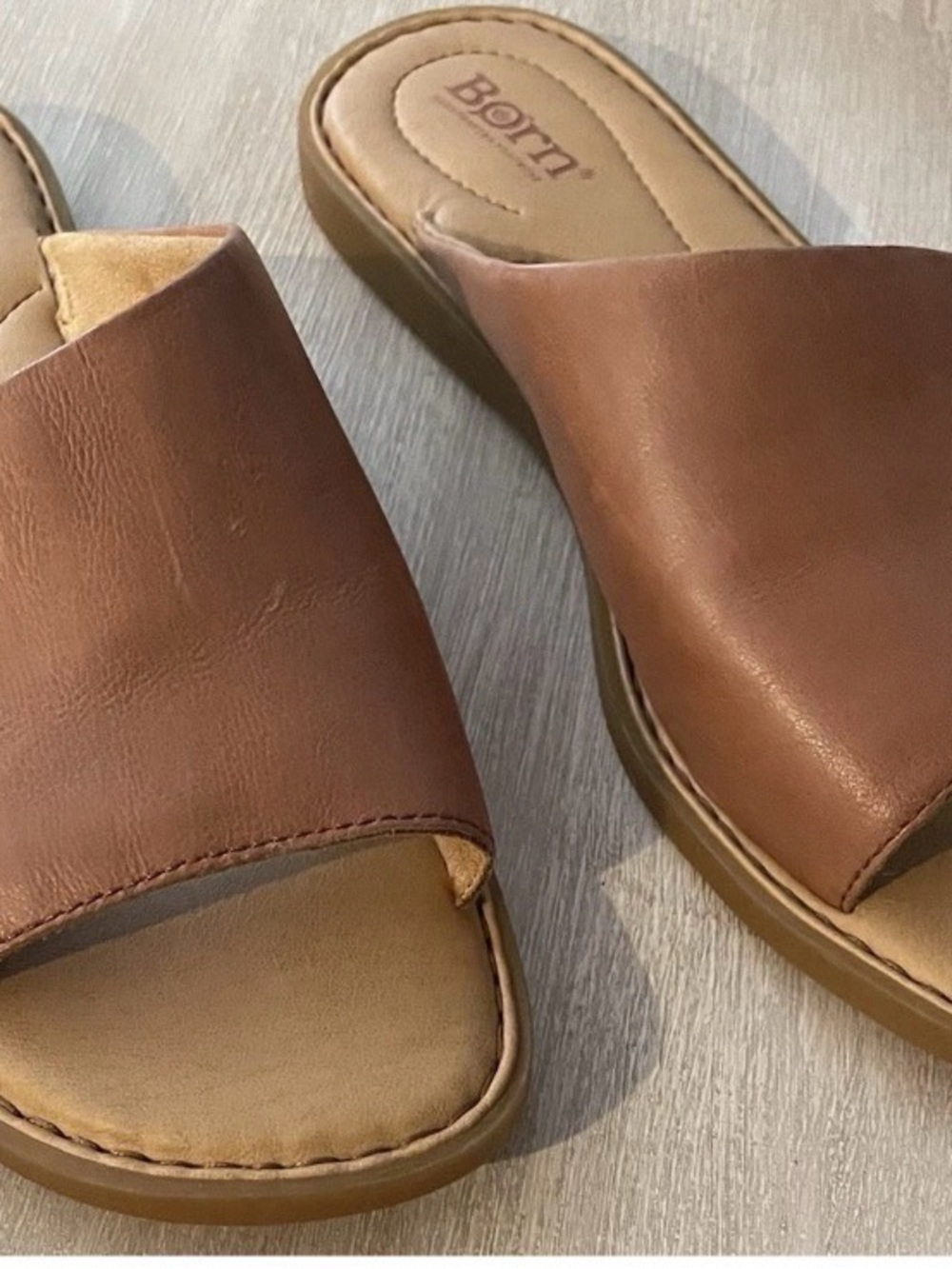 Børn Izabel Women’s Brown Leather Slide Sandals